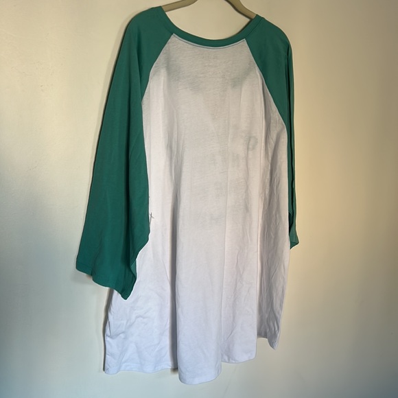 🎈3/$25🎈NWT TORRID Raglan T-shirt Classic Fit - Picture 9 of 9